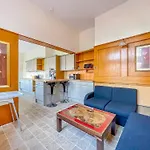 *Rf9Bc* For Your Most Relaxed & Cosy Stay + Free Parking + Free Fast Wifi *