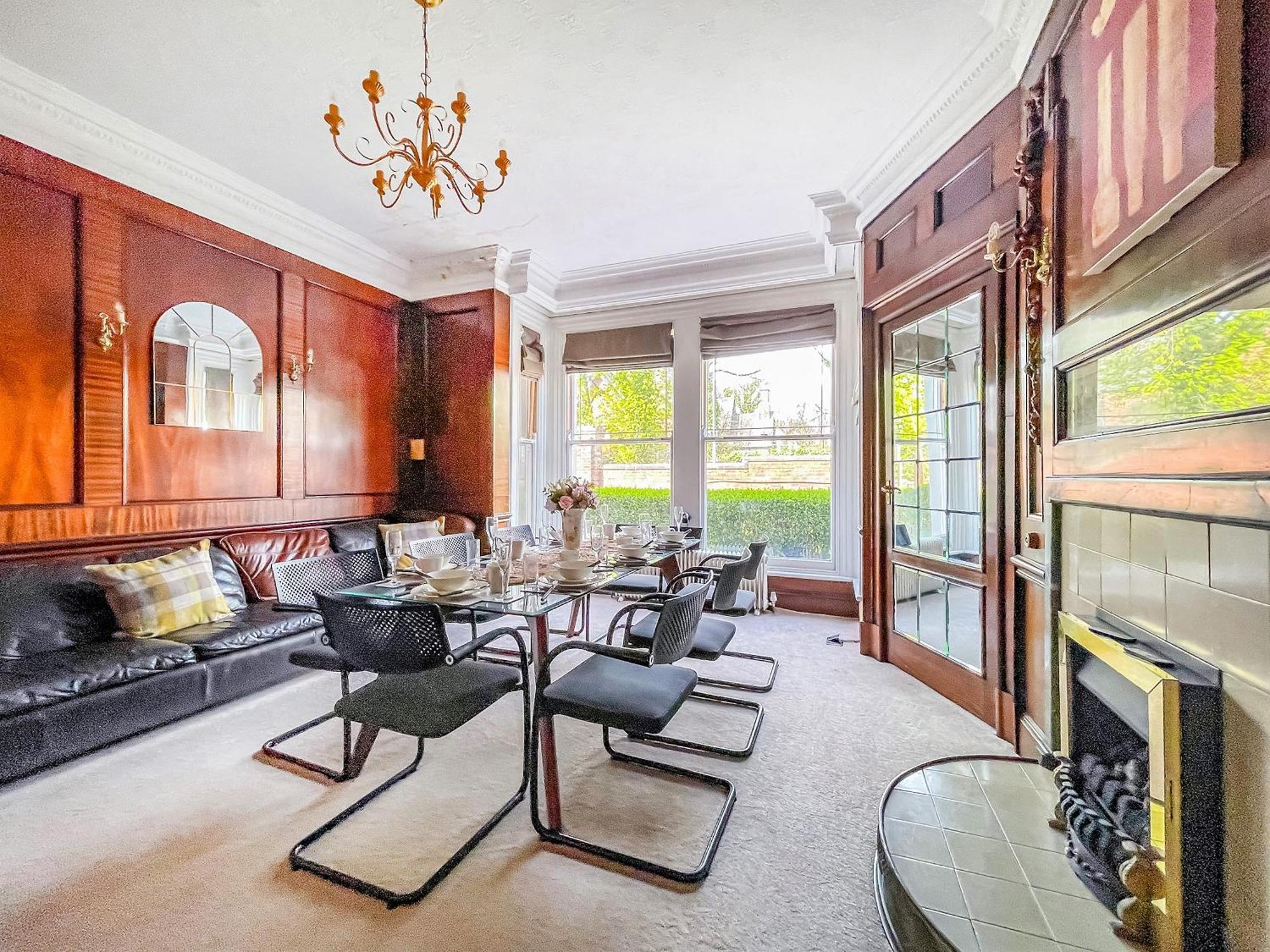 *rf9bc* For Your Relaxed & Cosy + Free Parking + Free Fast Wifi * Leeds (West Yorkshire)